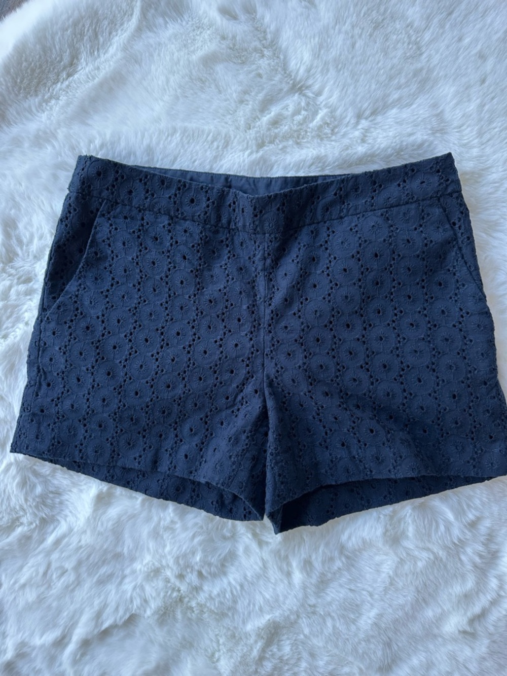 Women’s Shorts Pack - Navy Paisley, Olive, White, and Navy Eyelet 28 4 - Picture 8 of 9